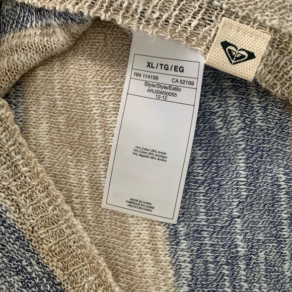 NWT Roxy Blue & Cream Striped Slouchy Knit Pullover Sweater XL - Picture 9 of 9